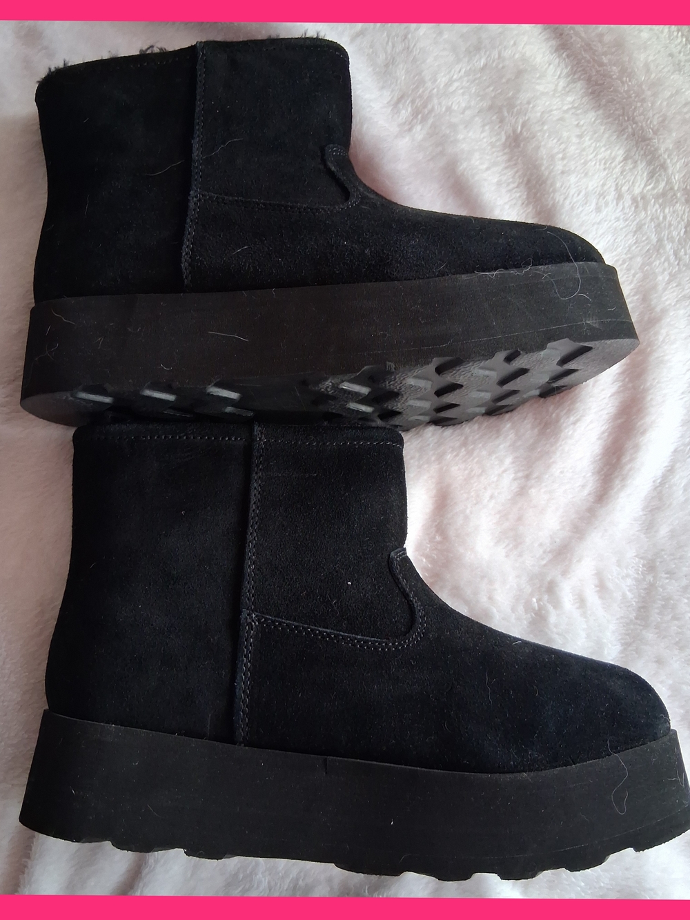 Women's Boots - Picture 2 of 5